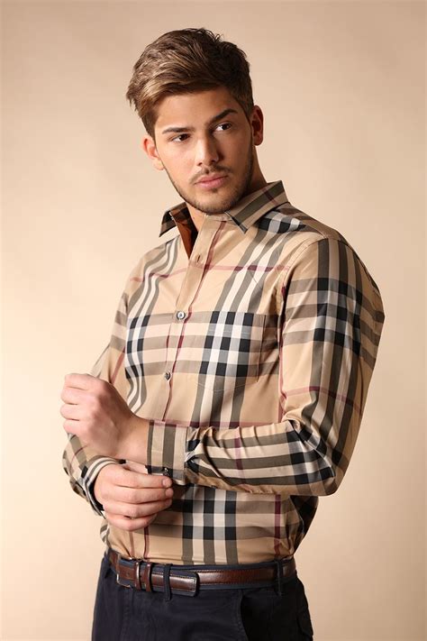 camisa burberry hombre outfit|burberry shirt sale men's.